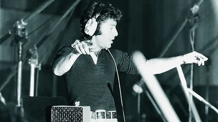 Jeff Wayne Early Conducting
